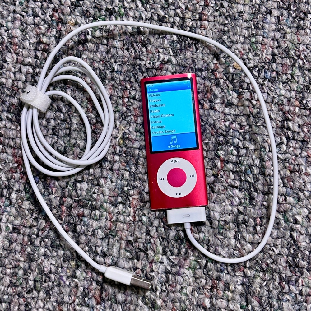 Apple iPod Nano 5th Gen 16GB Hot Pink – Works, Needs New Battery